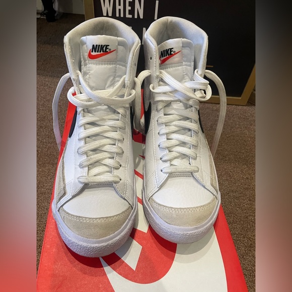 Nike Blazer MID ‘77 - Picture 3 of 10